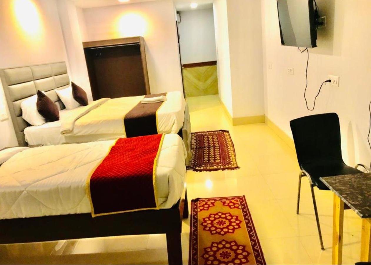 Hotel Amenda International ニューデリー エクステリア 写真